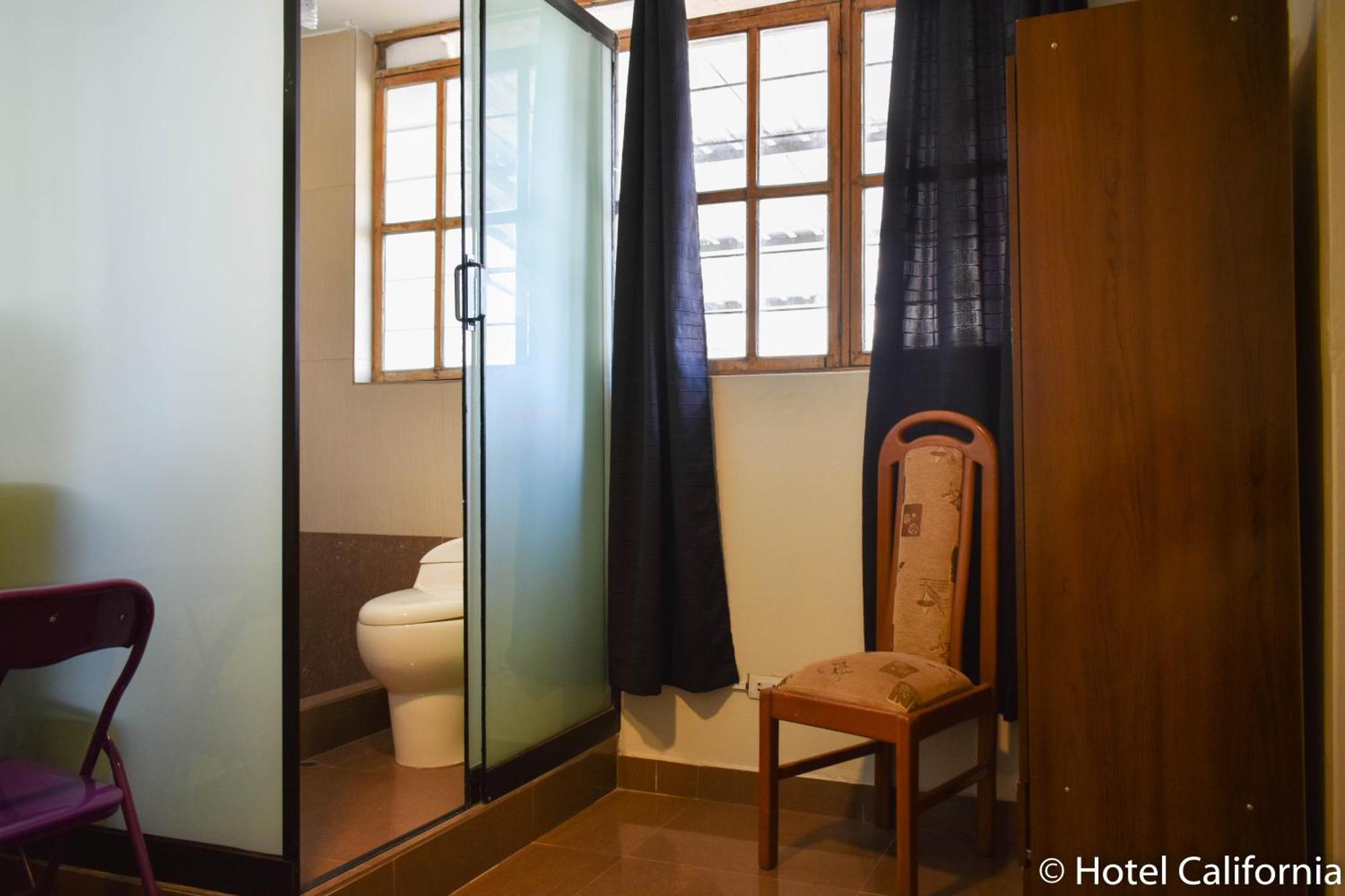 Hotel California Calca Room photo